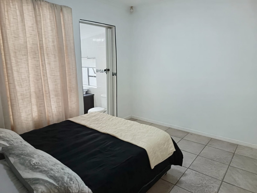 4 Bedroom Property for Sale in Sedgehill Western Cape